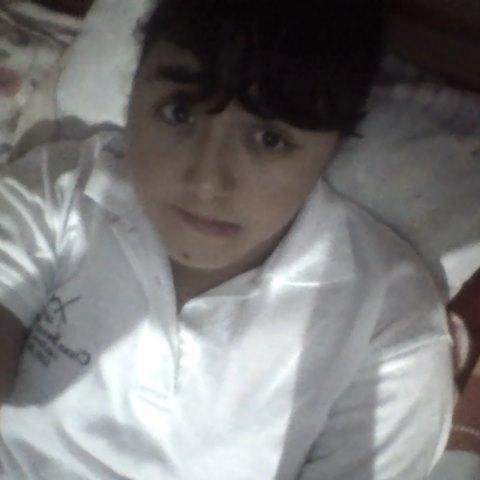 COMO ME ENCANTARIA DESPERTAR AL LADO TUYO Y VER TU SONRISA RESPLANDECIENDO EL AMaNECER y ciiciendome buenos dias amor katte torrez eres hermosa