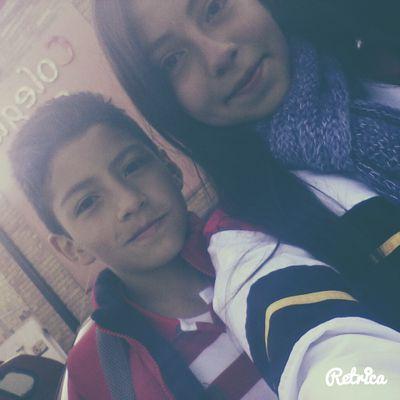 Chica de 11 años  || FLLOW ME || :Te amo!! :'D
Rusher Y directioner!!
Sigueme Y Te Sigo ;)