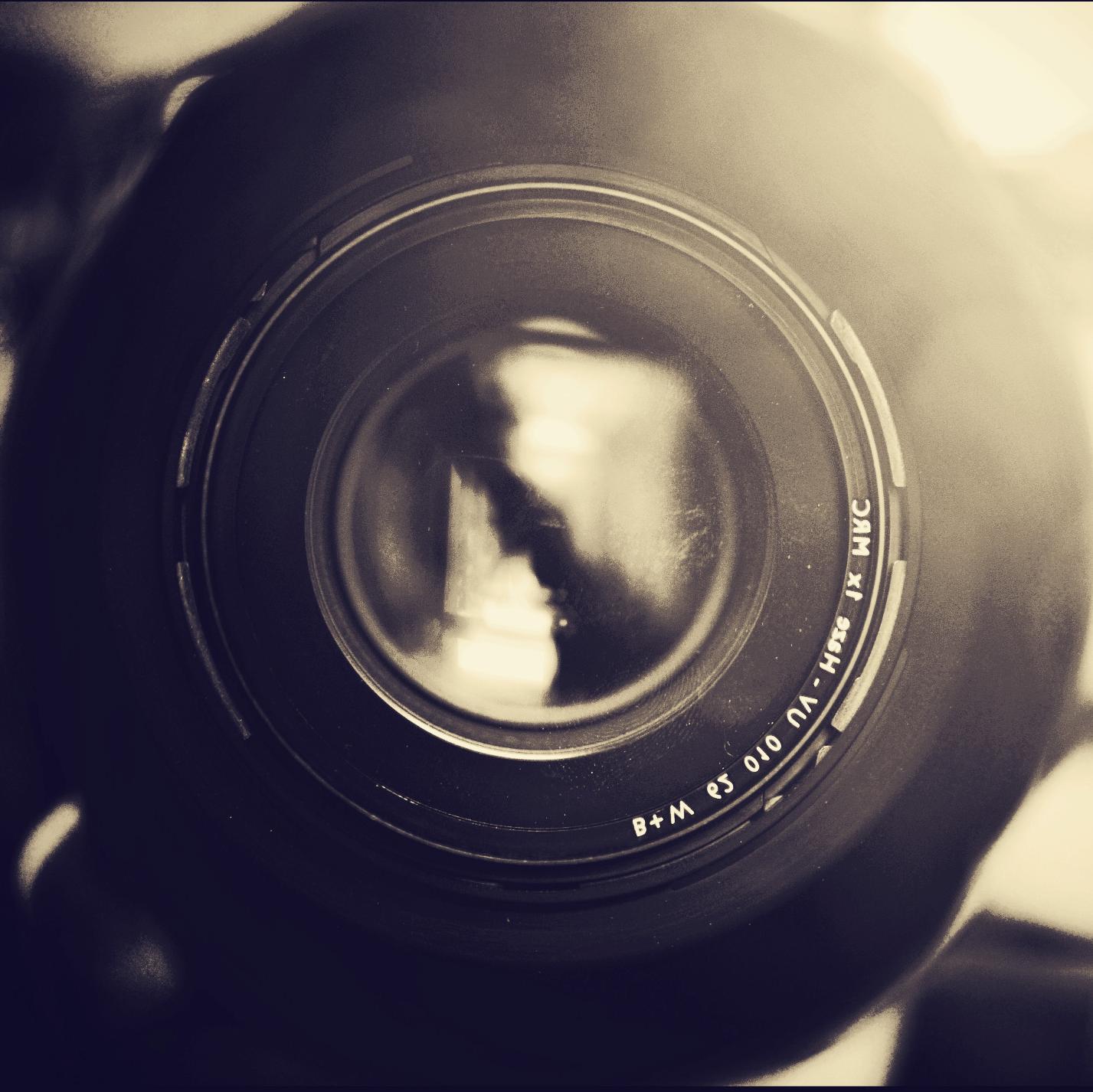 Doc, photog, manager