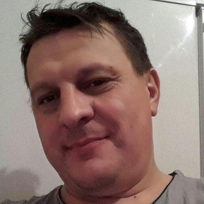 Я родовой Ужноуральский казак из тех кого недорезали красные евреи не христианин, православный и горжусь верой в наших прородителей.  Офицер, отец много семейст