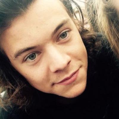 Please follow @hesmyharry :)