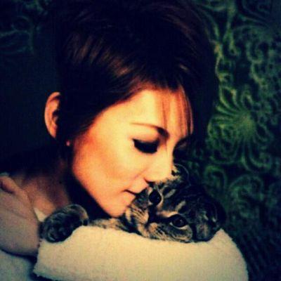 ManakaRino's profile picture. 宝塚ファンの皆ー！はじめまして  気ままな女子中学生です。宝塚の大ファンです！その中でもみっきー(天寿光希さん)はサイコーです！興味のある方は気軽にフォローしてください。よろしくお願いします！洛中の人もよろしく!!!