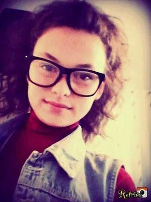 selin12341905's profile picture. 1905 te doğdu bizim aşkımız ,
Sarı kırmızı renkte akar kanımız.
Ölene kadar hep yanındayız,
Haydi kükre aslan hep biz burdayız.