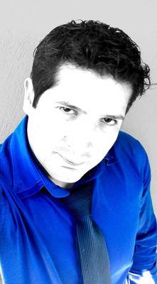 SOY UN LOCO EN UN MUNDO DOMINADO, SER POSITIVO EN UN MUNDO NEGATIVO ES MI REVOLUCIÓN!