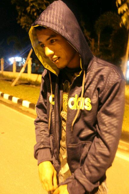 Pin: 2AB453C9