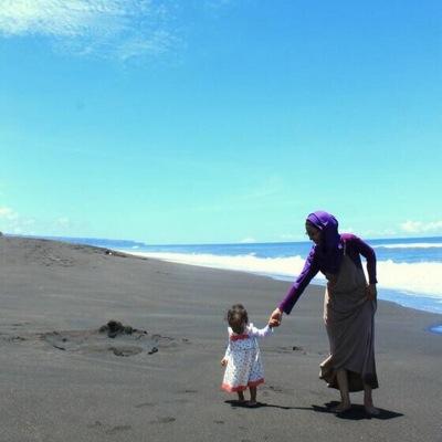 Sakina Nursing Wear