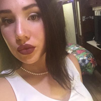 CoralMPink's profile picture. 