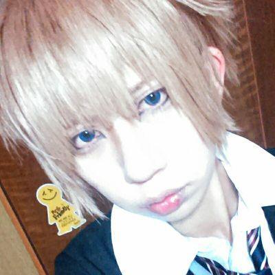 はちどりと申します。ついった始めました。基本ゲームのことばっかりでやかましい。210堂にはお世話になっております。ポップン楽しい！50組や宇宙キャラ好き、でも皆好き。チキンカレーな人です。