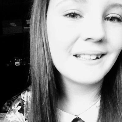sweet,single,sassy! Follow me on my journey through the teenage days ☺️