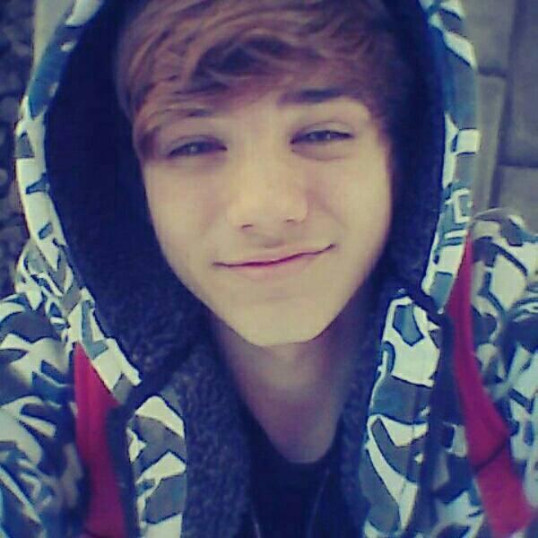Primeiro Fã Clube no twitter do nosso príncipe WESLEY MACEDO LUANATICO  Familia Luan Santana Te Vive nego ❤ ❤ ❤