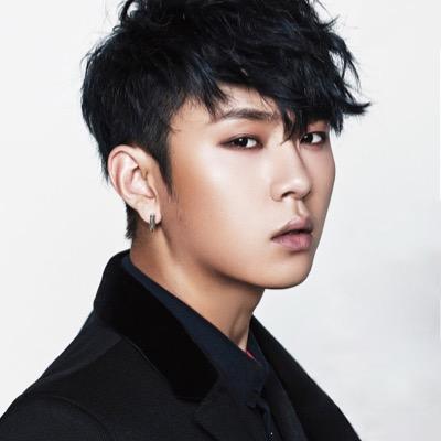 야생여우 집여우 만들기 (W. 빛빗빛) 스물여덟 홍보 팀장, 용준형 Fan name ; 난이 (공주) : 14.08.23 NEW. 15.02.13~ 유저계 : @PASSFINDERU