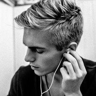 s_suncev's profile picture. https://t.co/2Ub7sSz44f