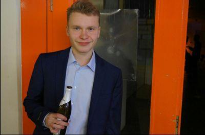 jasper_noack's profile picture. Jasper/16 Jahre/Fußball, Politik, Musik/Follow me on Instagram: http://t.co/x8okjV5VCg