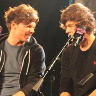 soloswithcelebs's profile picture. read my tweets! - @fooiishly