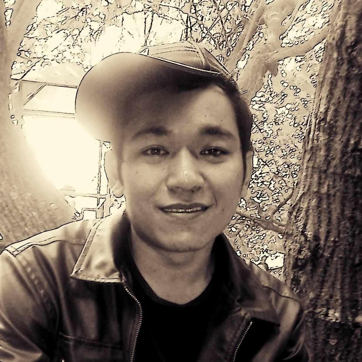 cuma orang biasa yang tak punya apa-apa selain kasih sayang buat adek