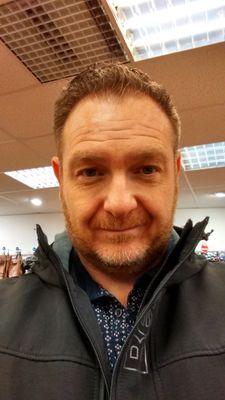 An IT Pro, ex RAF, loves NUFC, works in Darlington for HC-One. A keen but slow cyclist... Howay the lads!!!