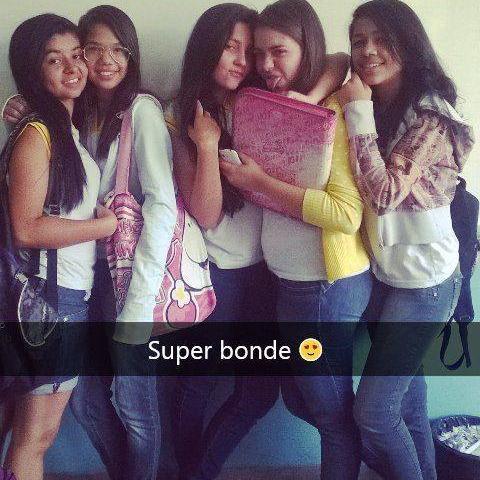 ''Somos todas iguais, a diferença é que somos diferentes'' Adm: Amanda Lara, Viih Fpn, Yasmin Sá, Vitória Lopes e Vitória Nascimento ♥✌