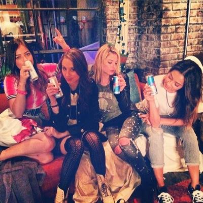 Hi everyone! Massive PLL fanatic I have a youtube channel dedicated to theories! Link in my bio