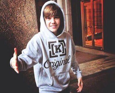 a dedication account to Justin Bieber, happy birthday.