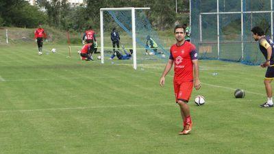 Cuencano.Futbolista Profesional,Club actual El Nacional..Estudiante Pscicologia UTPL.