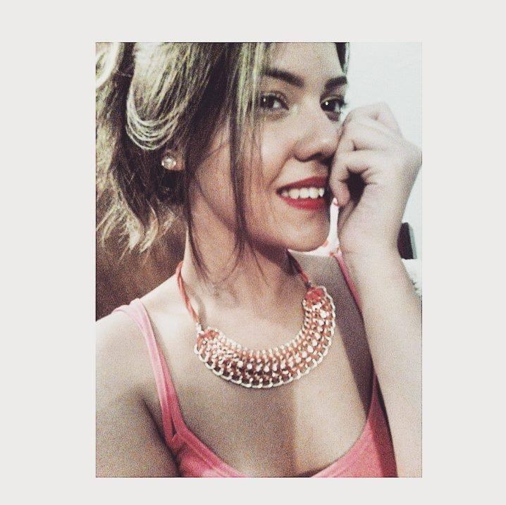 Sígueme y te sigo.               vivo en el hermoso y eterno camino de mi señor♡.                   instagram; http://t.co/dpESr08OoP