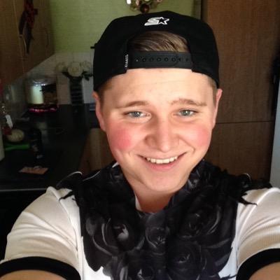 Fuck A Bio follow me and find out ✨