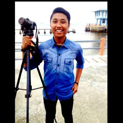 ingin menjadi orang yg SUKSES,dan membahagiakan orang tua