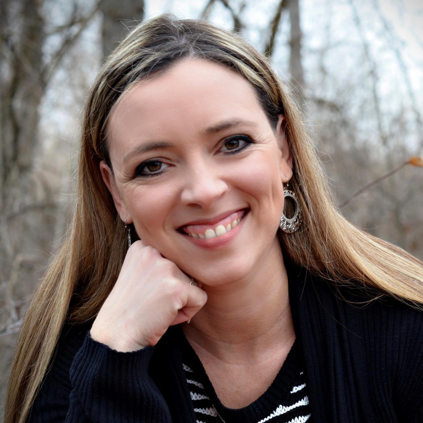 Award-winning author of fantasy novel GIFT OF THE PHOENIX. Book editor. Fond of dancing, food, and late nights. I tweet about life and the craft of writing.
