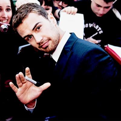 Dauntless but Abnegation is still strong in me. Working for a future better, and a life happier than my past. | RP |