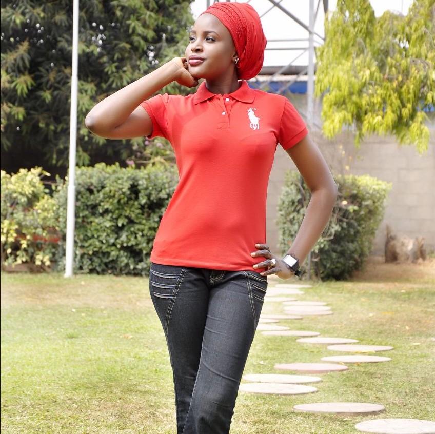 NayshaWww's profile picture. Don't study me you won't graduate.