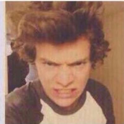 @Vogue_Harreh