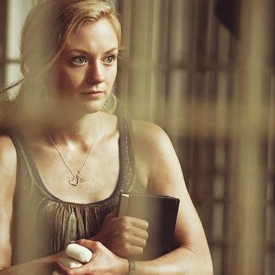 ~This world's changed me. i'm not the same girl that lived a farm house with her family. I'm broken. I'm just parting glass.~[Literate•Any ship•Any Season•21+]