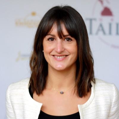 #Wine Lover & Drinker! Export Manager for a #Bordeaux wine negociant, degree in oenology & wine tasting. #WineIsFun #vin #tasting