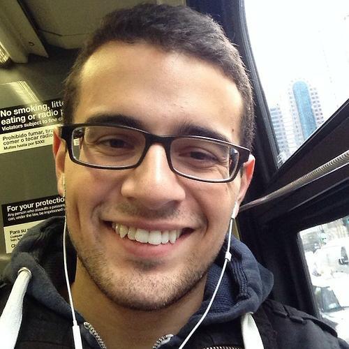 Hi I am SanJay! I like to sleep naked, play football & video games, and lives by the beach