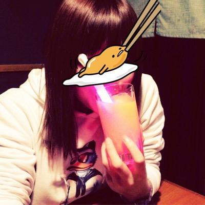 双子がお互いに出せる表情を自分に当てはめて相手と同じところを指折り数えては微笑んでいるのを見つめています