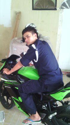 LaseYasman's profile picture. 