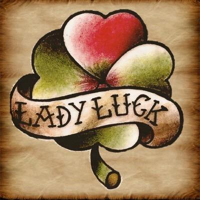 Somos um estúdio formado por uma equipe 100% feminina, todas com formação em arte e especializadas em todos os tipos de tattoos.