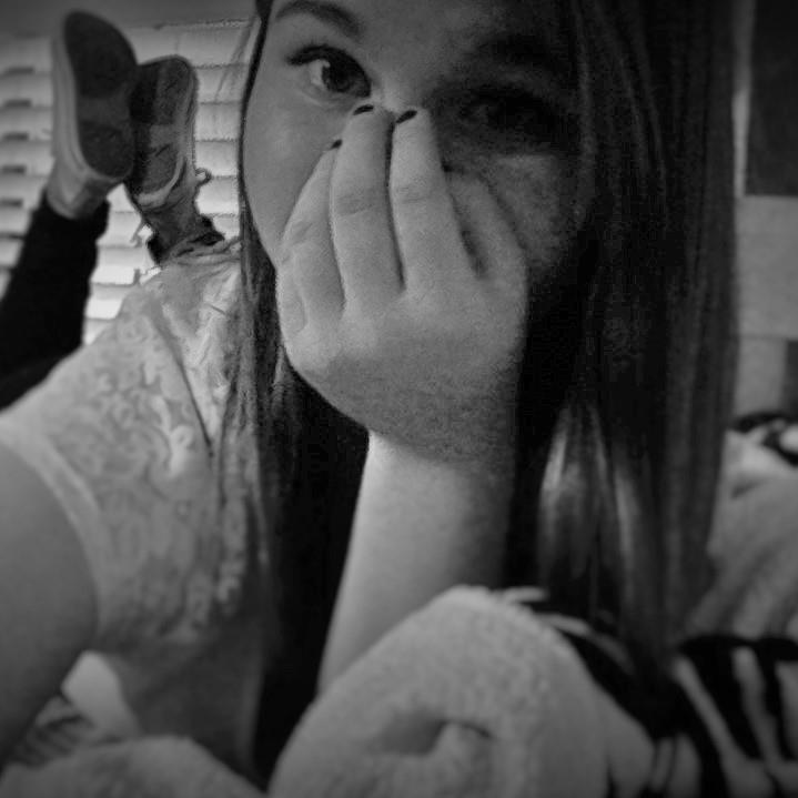 Follow me ill follow back . California thoe . Hope u like my twitter. Don't forget to subscribe me on YouTube my user is kaitlynsteele6996.