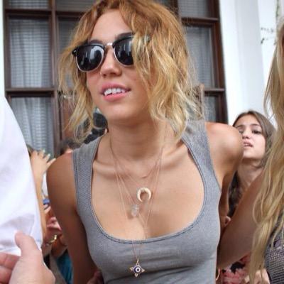 free follow from @findincyrus, follow @findincyrus or i unfollow