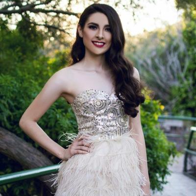 CANDIDATA A REINA DEL INSTITUTO VANGUARDIA PLANTEL COLOSIO Planilla roja instagram: reneevlz.2015 // Snapchat: reneevlz2015 // #Renee2015 #R15 #TodosSomosRenee