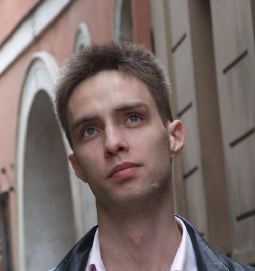 Меломан, оптимист и просто хороший человек. А также Русский из Литвы живущий в Лондоне..