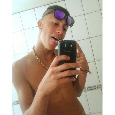 Bom, ás vezes a vida é dura, mas eu tenho muita coisa para agradecer.