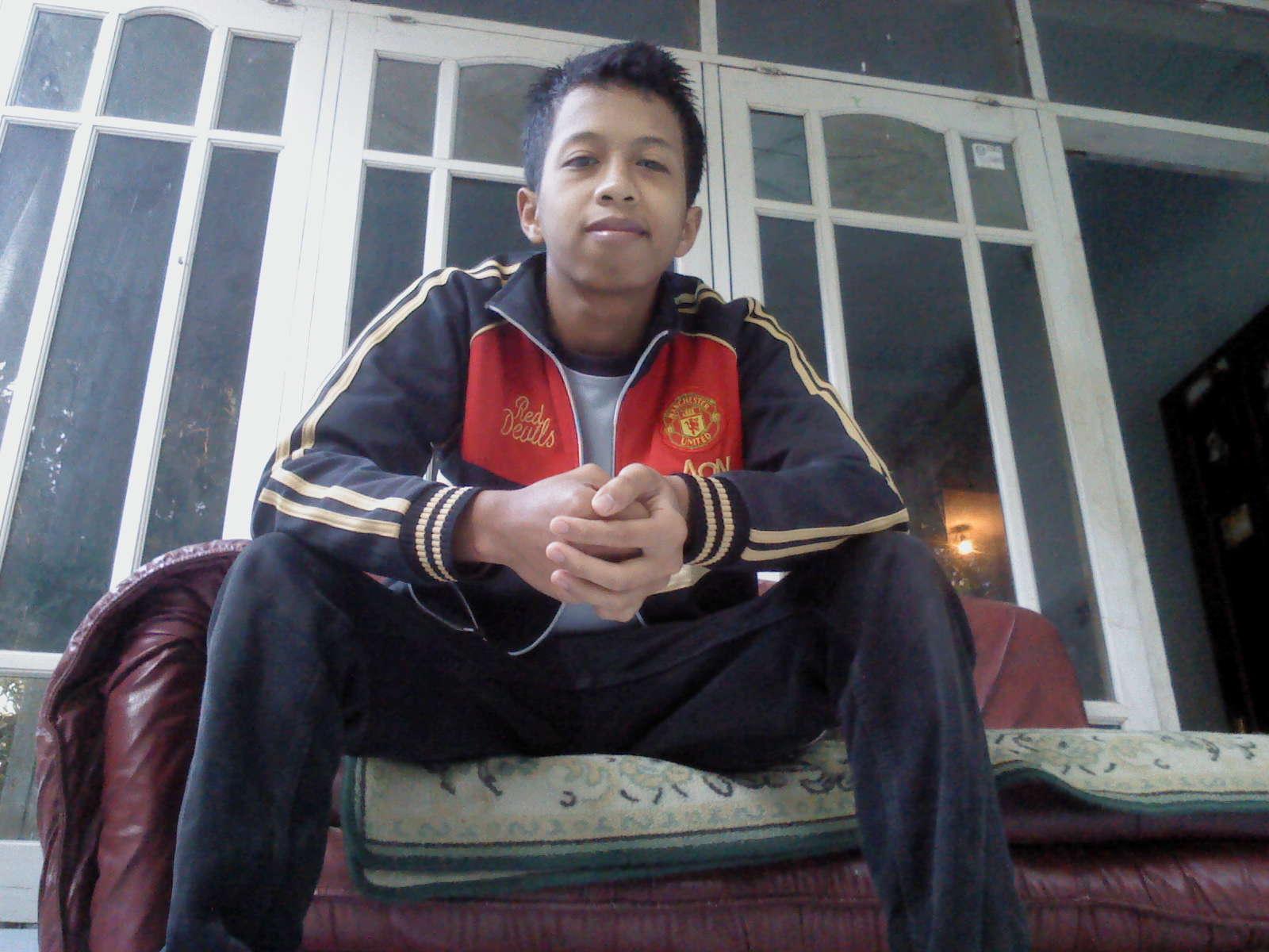 |Always Support VALENTINO ROSSI 46 & MANCHESTER UNITED 1878 Till I Die|
Because I am #ROSSIFUMI & #MANCHUNIAN INDONESIA