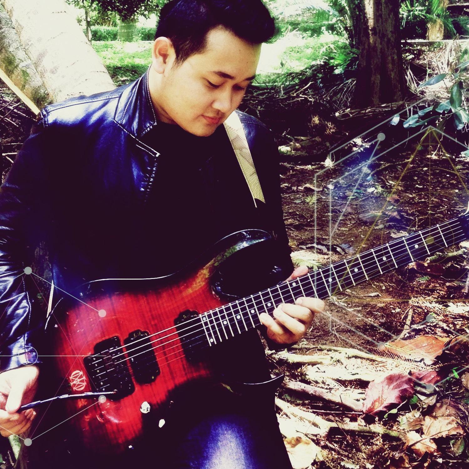 Guitar Instructor & English┃Recording Artist┃Endorsed Ocean Cloth┃GuitarPlayer┃Endorsed by Transantlantic Signature Effect┃Owner Virtuoso Kingdom Music Course.
