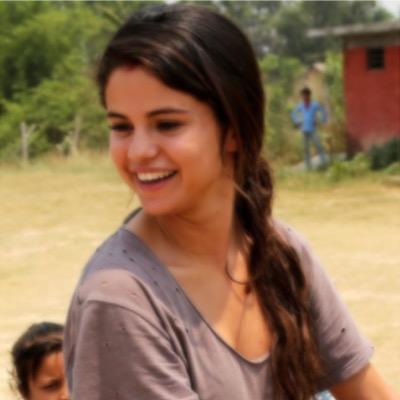 selexcita's profile picture. essa vida de selena please follow me i love you so much +4234 não dá pra mim to me demitindo