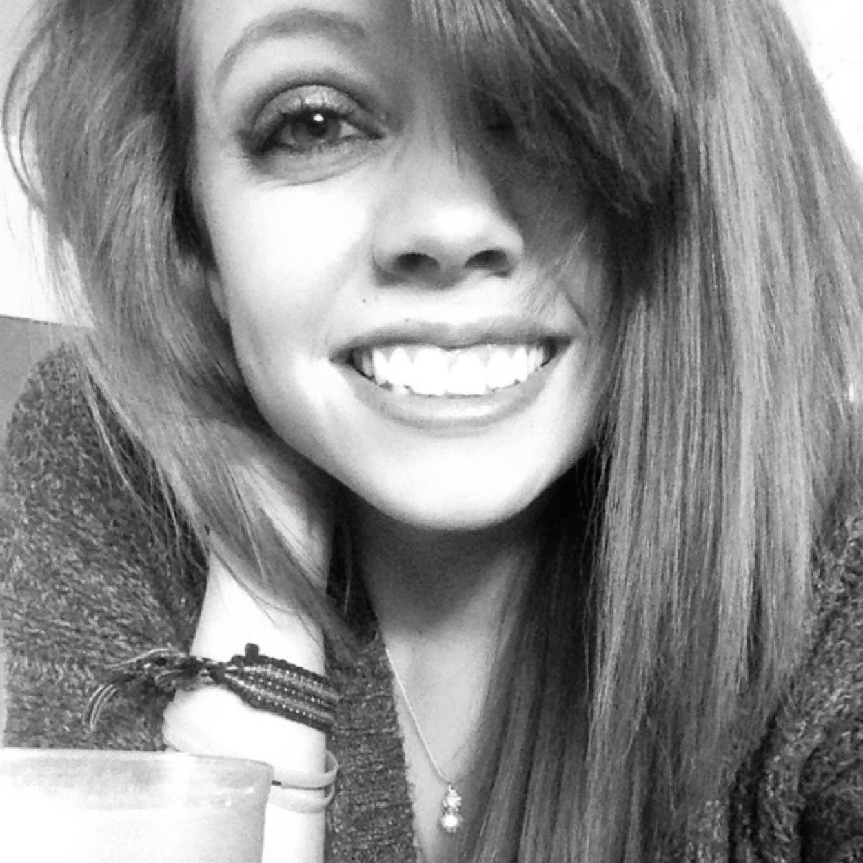 emmmilyford's profile picture. You're not just a drop in the ocean, you're the entire ocean in one drop.