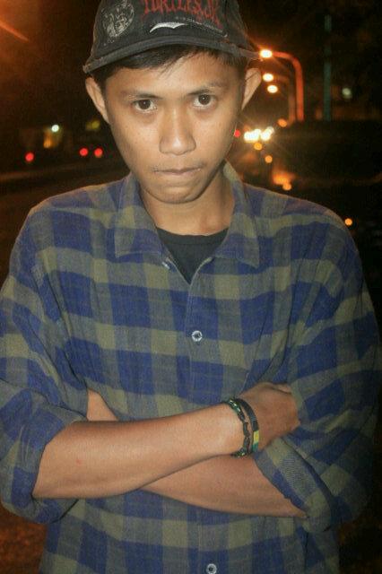 You're My life Unipesek♥ PGH_PayungHitam☂. Walaupun kami tidak sedarah,tetapi kami melebihi saudara!
