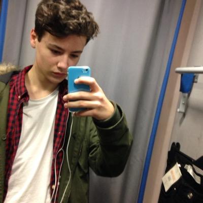 Follow me not your dreams    //    Follow my new Twitter @stfulad