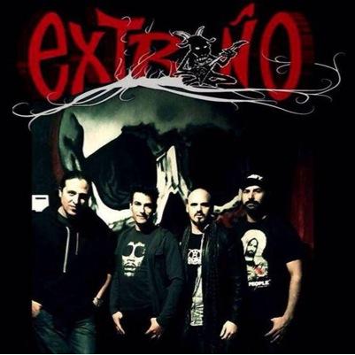 -javi Campos, (voz guitarra)-Charlie, (bateria) -Chema Acevedo, (guitarra)