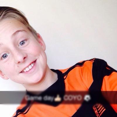 fxck_ryxn's profile picture. fuck yourself love